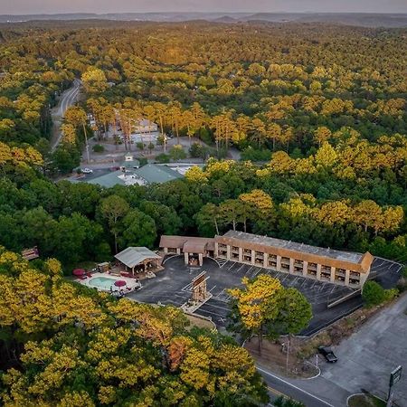 Stonegate Lodge King Bed Wifi Roku Tv Salt Water Pool Room #203 Eureka Springs Eksteriør billede